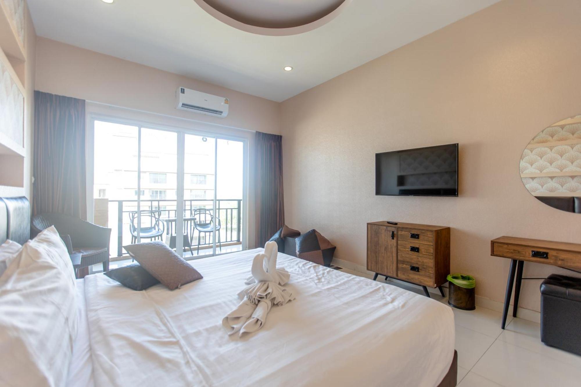 Sun Sky Resort Near Beach 좀티엔 비치 외부 사진