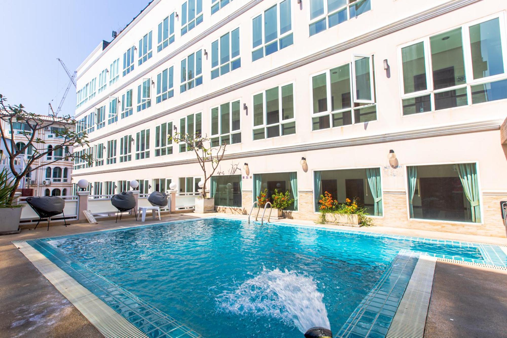 Sun Sky Resort Near Beach 좀티엔 비치 외부 사진